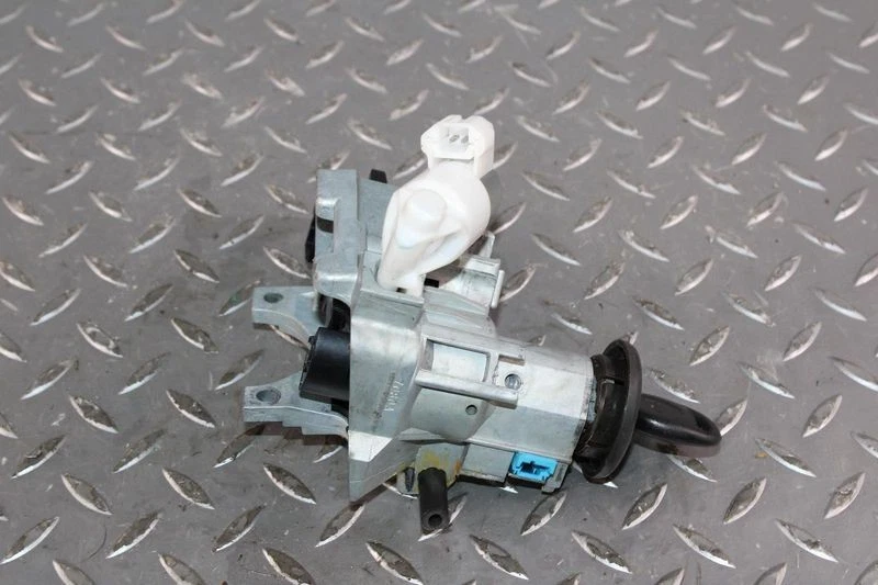 Interruptor de encendido Chevy Trailblazer 2002-09 sin conjunto de carcasa de cilindro OEM Foto 3 de 4