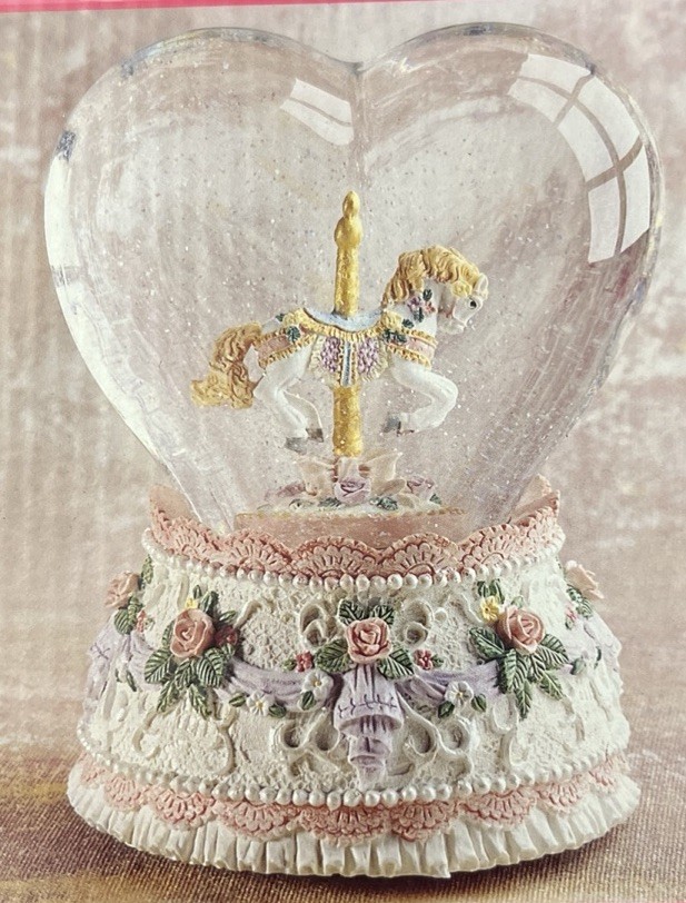 Classic Treasures Horse Carousel Musical Heart Shaped Water Globe - Excellent!
