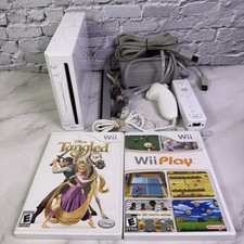 Nintendo Wii RVL-001 USA Console w/Cords, Sensor, Controller  Games. Tested  