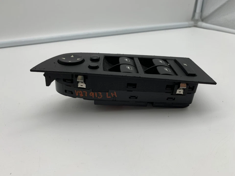 2001-2005 BMW 325i Master Power Window Switch OEM C01B28006 - Image 3 of 4