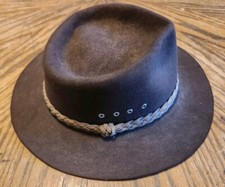Akubra Snowy River Pure Fur Felt Hat Genuine Australia Rare 4 Hole Sz 57 - 7 1/8
