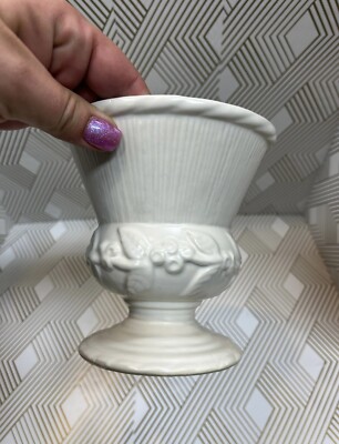 Vintage Hull Pottery Imperial F39 5.5 Inch White Vase Leaves Berries Flowers