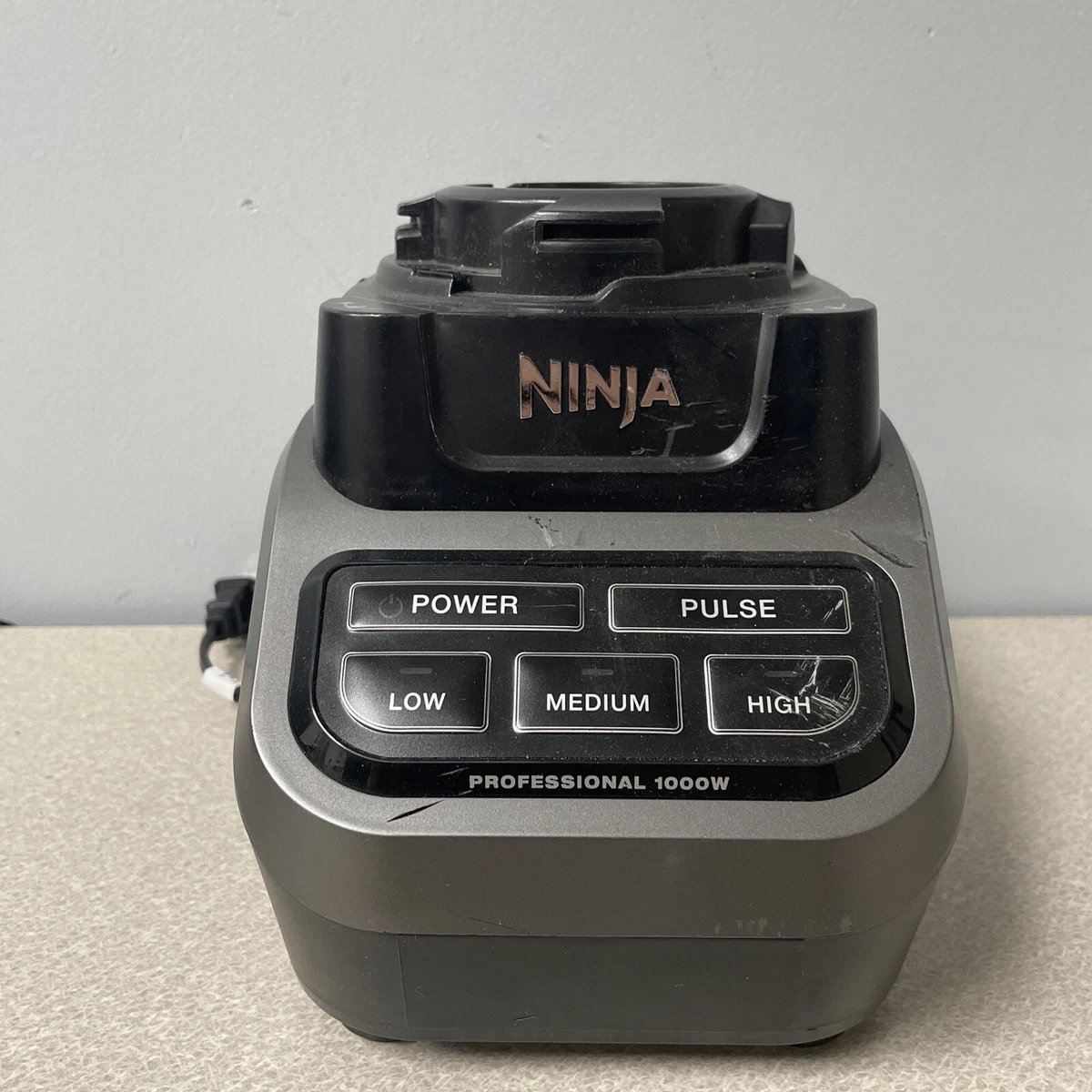 Ninja BL610 30 Professional Blender BASE ONLY Sold as 1 Part. B14