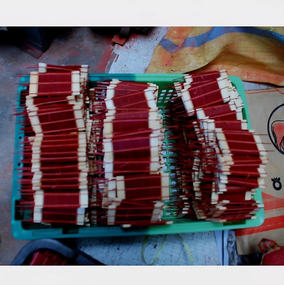 Traditional Korean Handmade Bamboo Comb (Yeongam Master Craftsman's Chahm-bit) 2 - Image 2 of 4