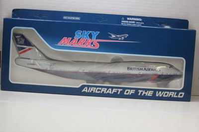 Flugzeug Boeing 747 -400 British Airways weiß/blau Box Sky Marks SKR1030 1:200