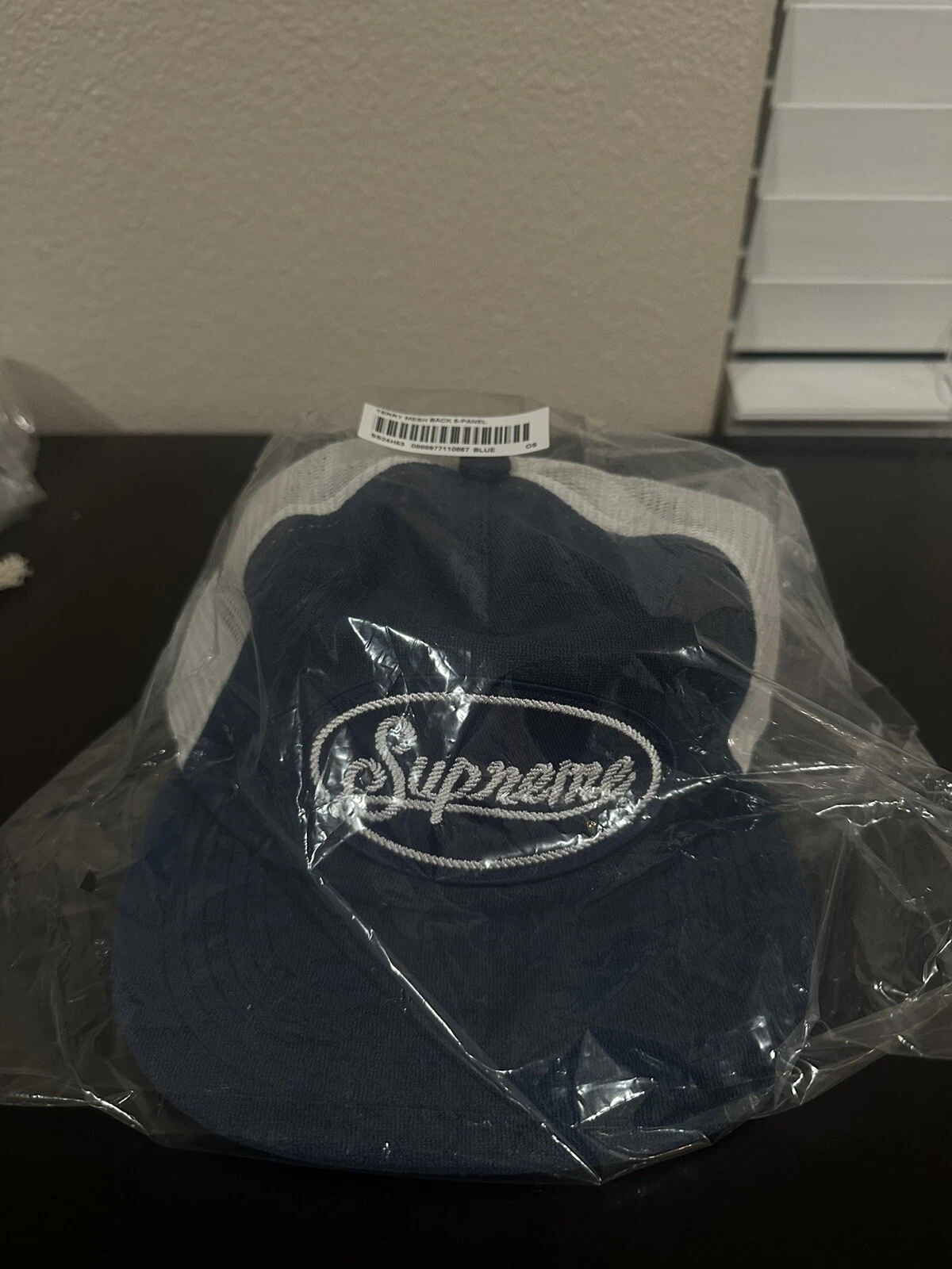 Capuchon chapeau arrière 5 panneaux en maille Supreme Terry bleu Snapback SS24 flambant neuf 2024