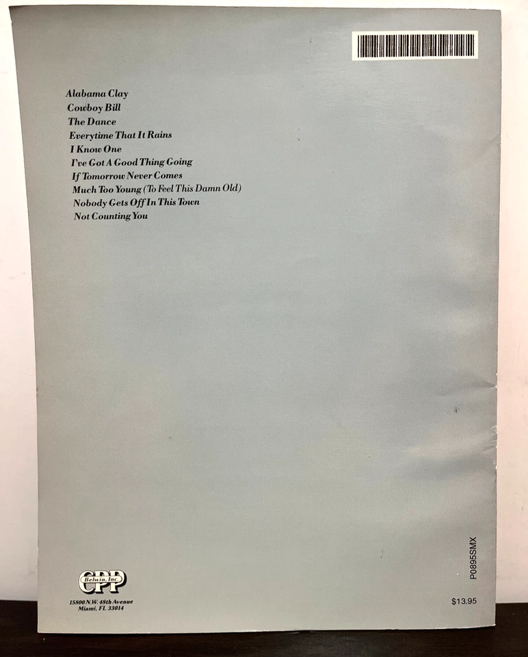 GARTH BROOKS 1989 Self Titled - Piano Guitar Songbook Sheet Music Book - EX - Image 2 of 3