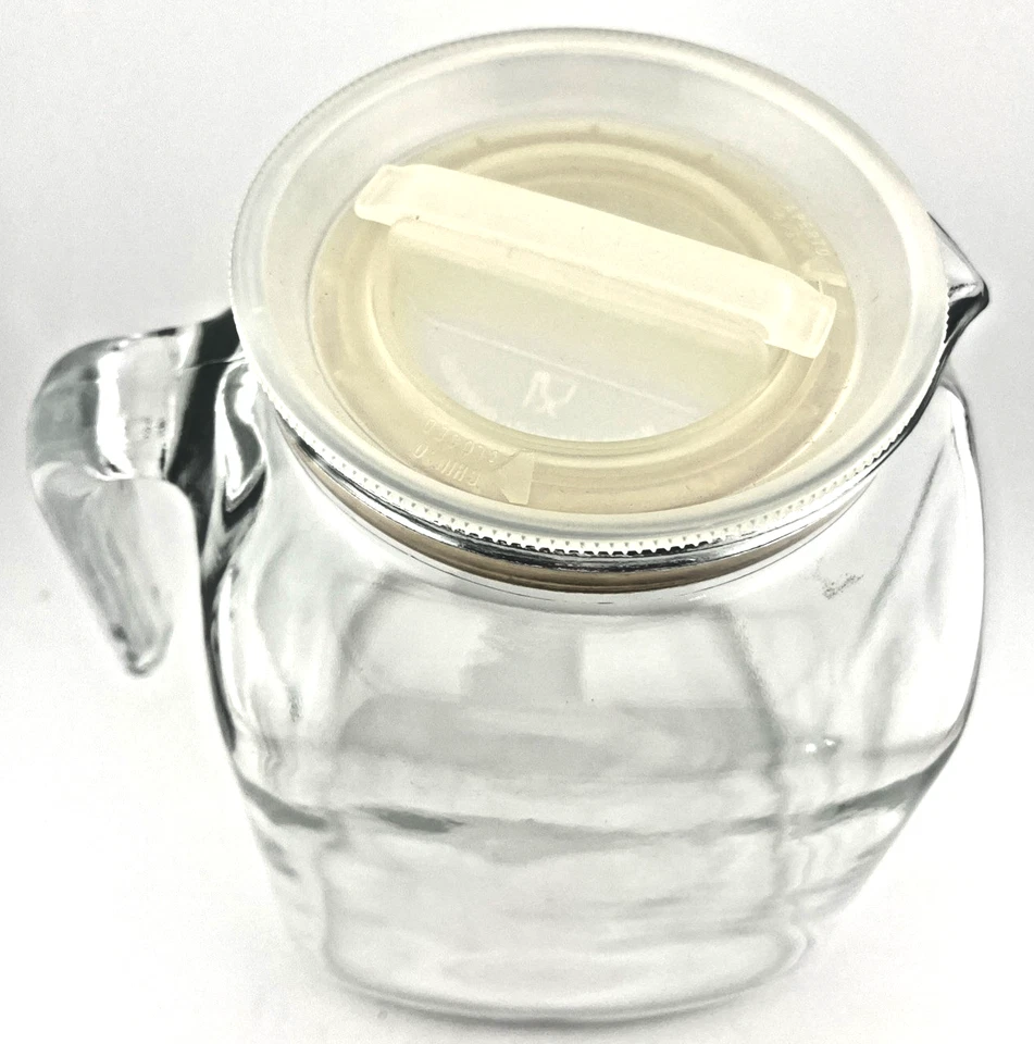 Bormioli Rocco Clear Glass Water Pitcher With Lid Square 80 Oz Italy - Image 3 of 4