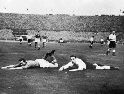 Ernst Happel Nat Lofthouse sprawled on pitch near Austrian goal du- Old Photo