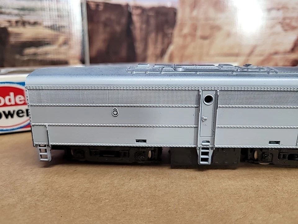 Model Power FB1 ALCO powered Undecorated Diesel Engine - Image 3 of 4