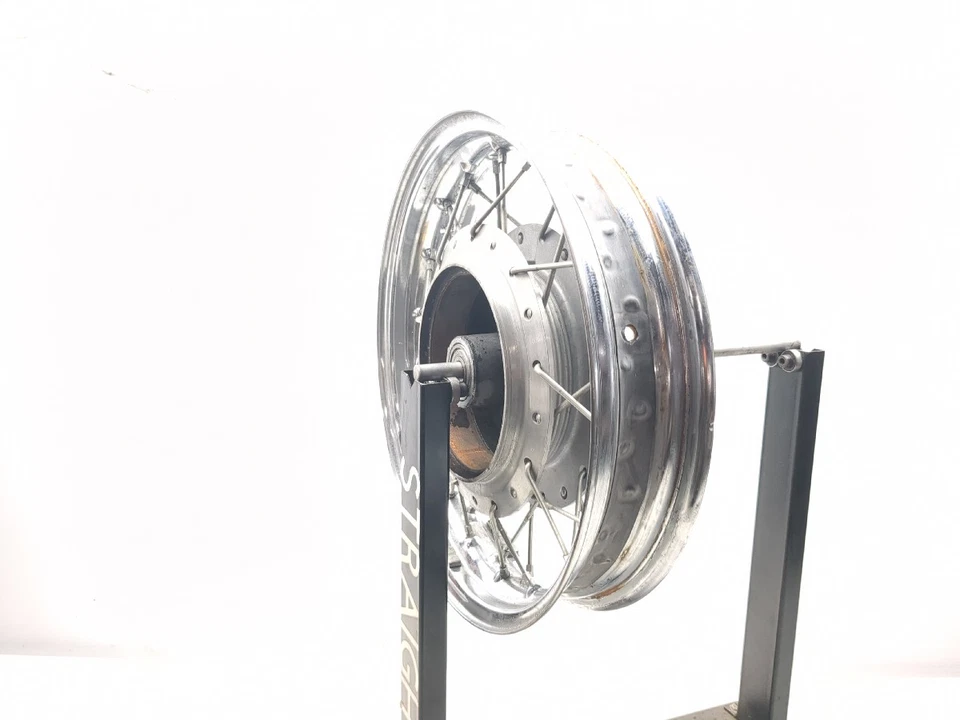 Llanta trasera recta 86-04 Suzuki Savage LS650 15x2,75 Foto 2 de 4