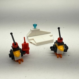 LEGO DC The Penguin Face Off 76010