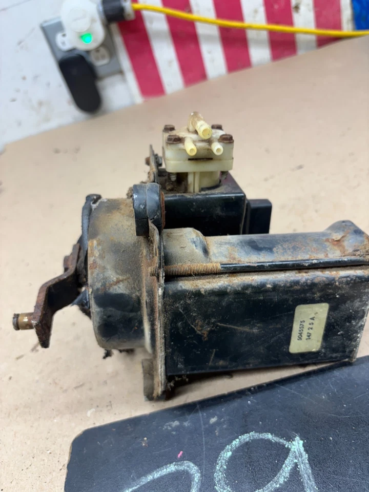 Camión Chevrolet GMC 1967 1978 1972 C10 C20 1969 NÚCLEO LIMPIAPARABRISAS MOTOR OEM Foto 3 de 4