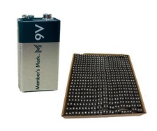 Batería alcalina Members Mark 9V, estuche de 273 baterías a granel, DEC 2030