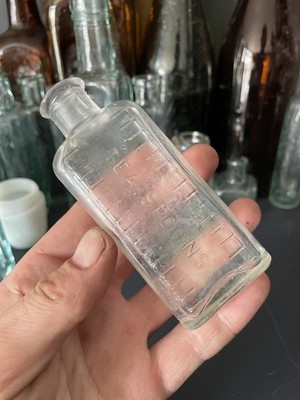 Vintage alte 1900er Teelöffel Messen Messen Küche Glas Display Flasche