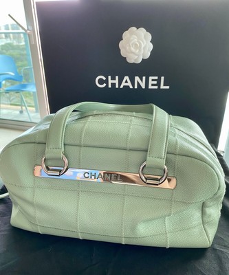 chanel green quilted bolsa