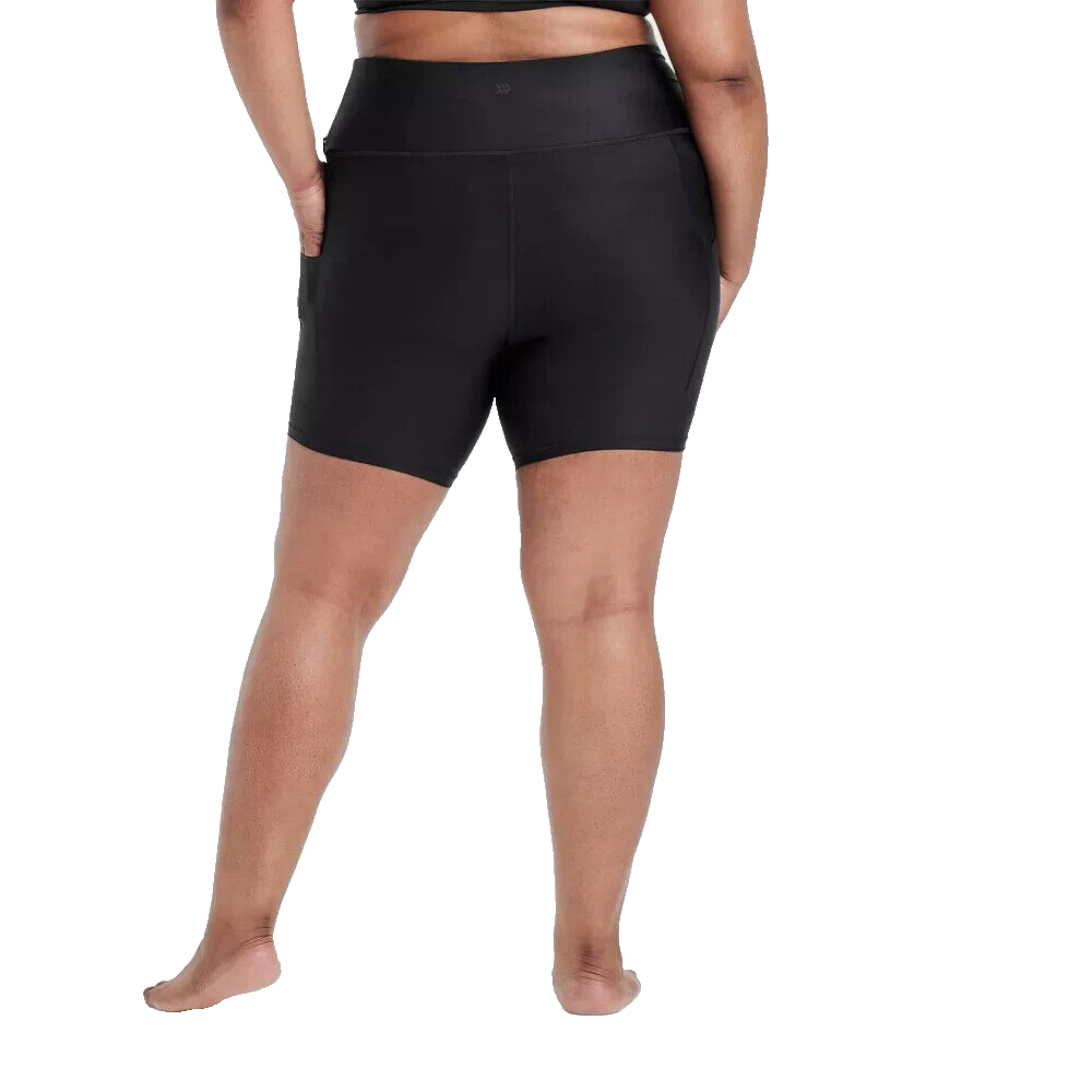 Women's Effortless Support High-Rise Pocketed Bike Shorts 6