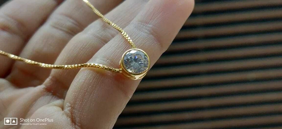 Набор безелей круглой огранки 0,50 карата с подвеской из желтого золота 14 карат с одним бриллиантом - Изображение 4 из 4