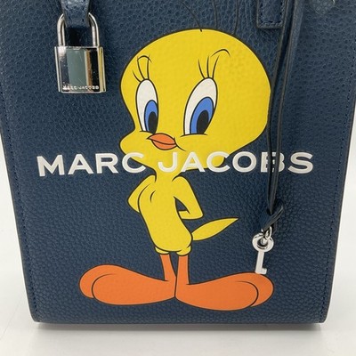 MARC JACOBS トゥイーティーショルダーバッグ Marc Jacobs X Looney Tunes Tweety Bird Mini Navy Blue Pebbled