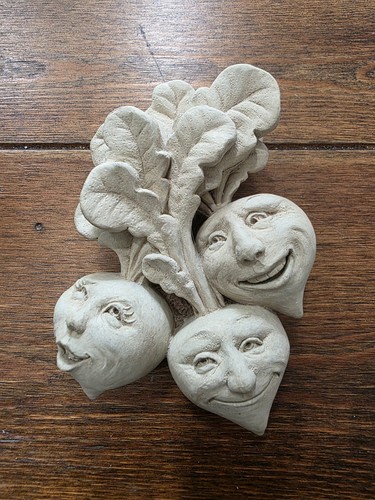 Vintage 2006 Carruth Studio Rowdy Red Radishes Sculpture