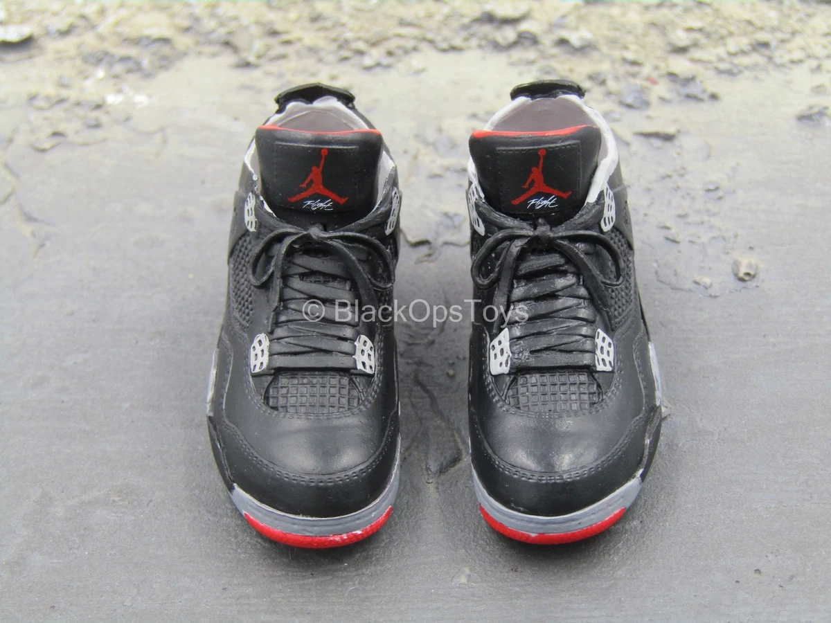 1 6 Scale Toy Michael Jordan Air Jordan 4 Retro OG Bred Peg Type