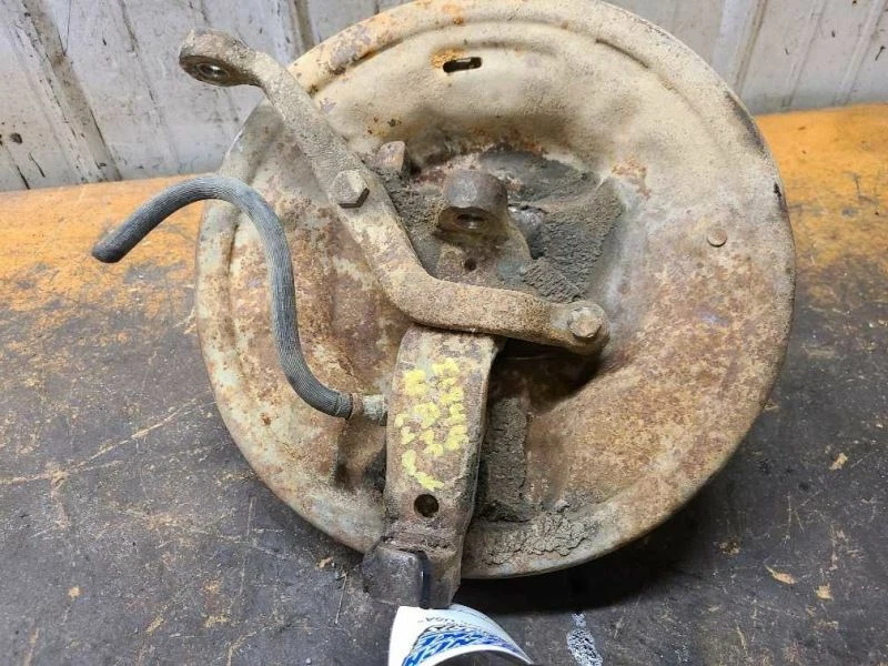 1964 BUICK ELECTRA RIGHT FRONT SPINDLE/KNUCKLE 819772 - Imagem 2 de 4