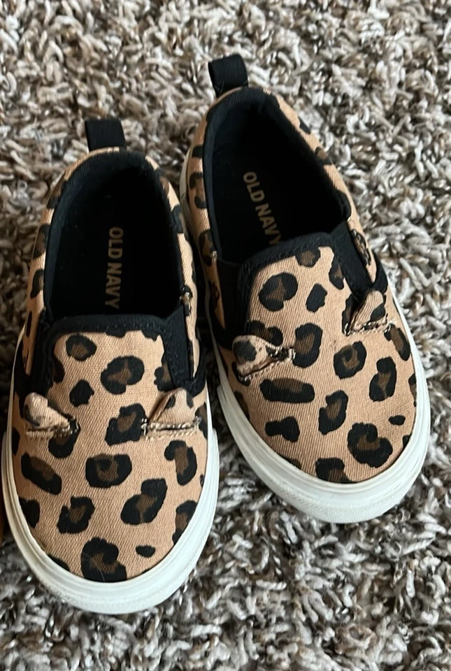 Girls Brown Old Navy Shoes Toddler Size 5 Bow Detail  - Image 4 of 4