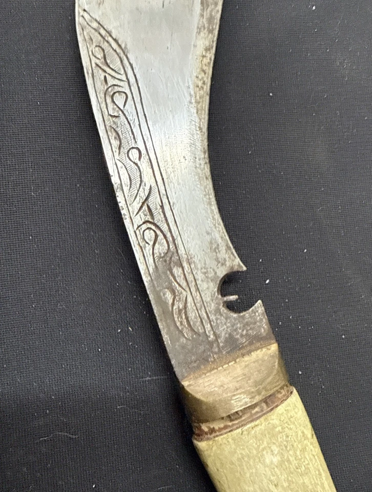 Antigua India kukri mediados del siglo XX. Longitud con funda 39cm. Con 2 miniaturas pequeñas Foto 3 de 4