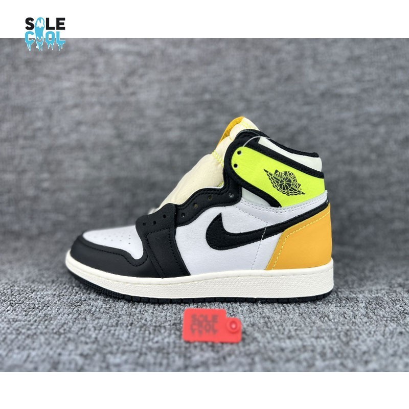 NIKE AIR JORDAN 1 HIGH ブラック/ゴールド/ホワイト Nike Air Jordan 1 Mid GS Black Metallic Gold White BQ6931