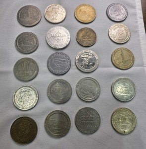 Lot of Vintage Casino $1  Tokens chips coins Dune Barbary coast Windsor Silverbi
