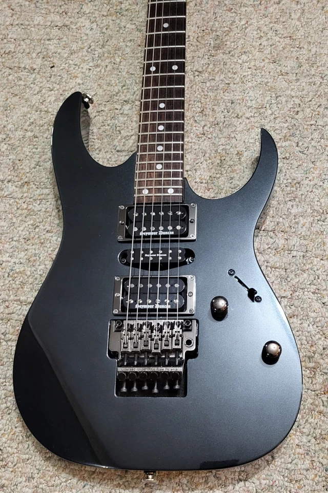 99英尺Ibanez RG570电吉他日本制造升级拾音器硬壳盒 — 第 3/4 张图片