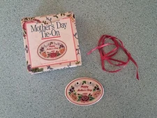 Longaberger 1996 Mother's Day Tie-on for your basket NEW