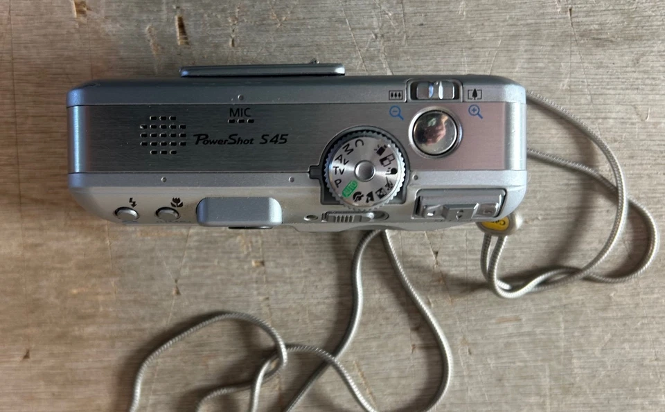 Canon PowerShot S45 Digital Camera - Untested - Image 3 of 4