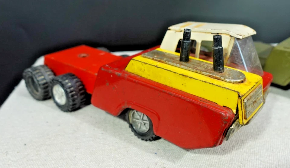 Lote vintage de 2 camiones de fricción de estaño Foto 2 de 4