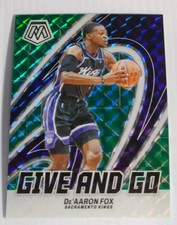 2023-24 Panini Mosaic - Give and Go Green Mosaic Prizm #4 De'Aaron Fox