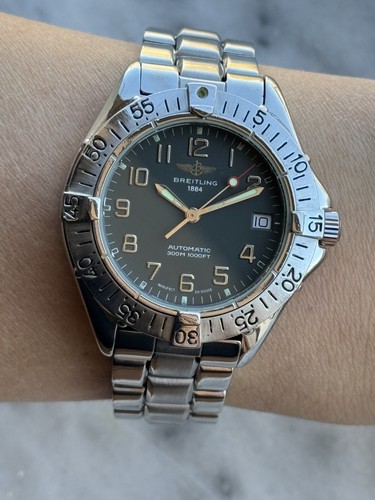 Breitling Colt Automatic 300M/1000Ft A17035 Mens 38mm Swiss Made Green Dial