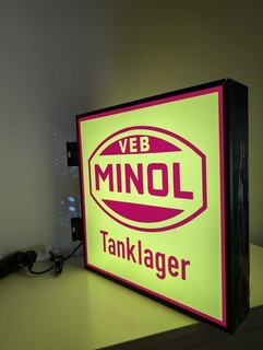 VEB Minol Pirol Leuchtreklame Leuchtbox Werkstatt Werbung DDR Simson Trabant
