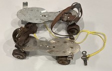 METAL ROLLER SKATES Vintage Union Hardware Co LEATHER STRAPS made in USA Key