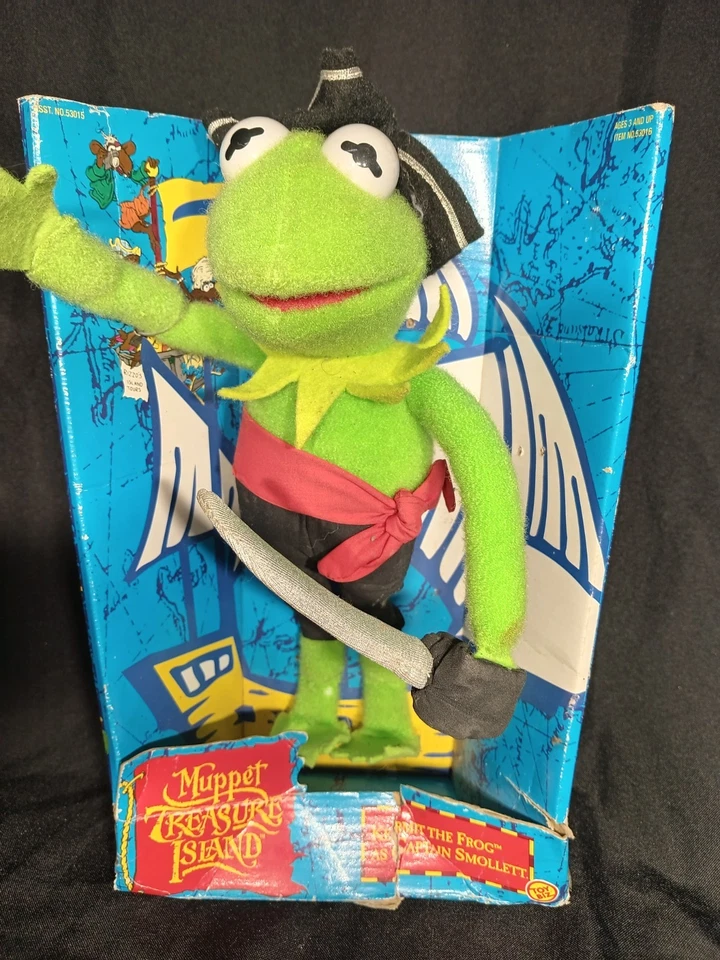 Pelúcia Toybiz Muppets Treasure Island Kermit the Frog Captain Smollett 1995 nova na caixa - Imagem 2 de 4