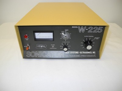 HEAT SYSTEMS-ULTRASONICS MODEL W-225 SONICATOR ULTRASONIC PROCESSOR 115VAC INPUT