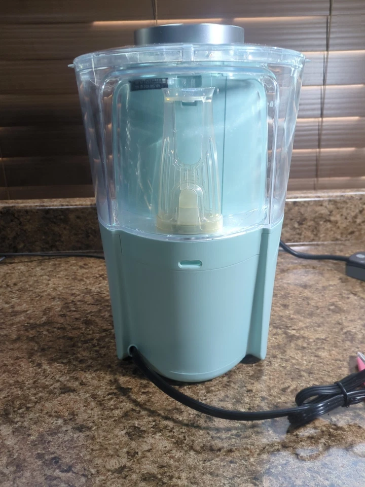 Keurig 2.0 K250 Coffee Maker Aqua Sky with Pod Holder – Tested & Works Great - Image 3 of 3