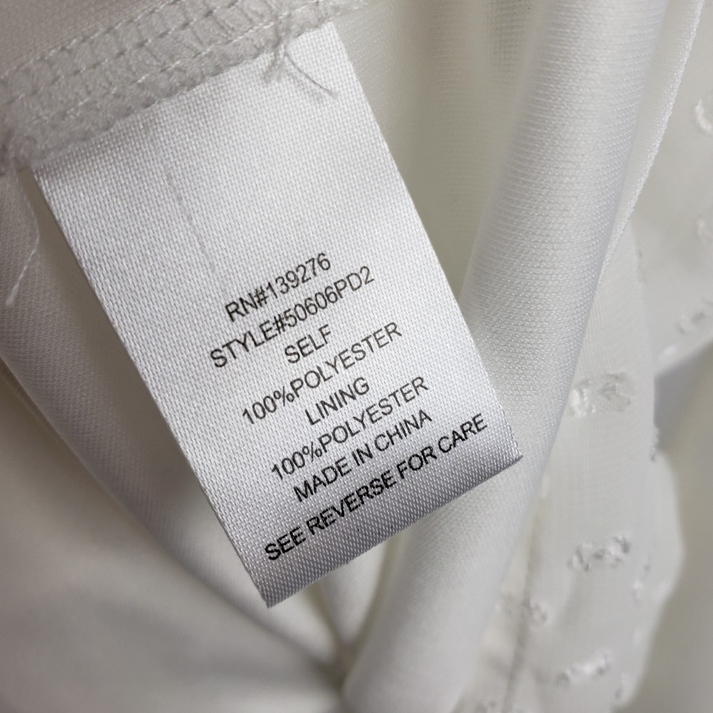 DANIEL RAINN Solid White Textured Circles Sleevel… - image 7