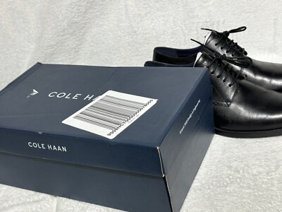 Cole Haan Men display picture 3
