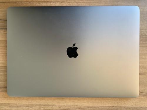 Apple, Macbook Pro, 15,4, Touch Bar, guter Zustand - Bild 4 von 9