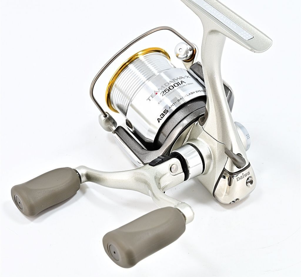 ダイワ スピニングリール TEAMDAIWA-S 2500-iA 1スタ☆人気モデル