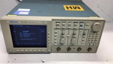   TEKTRONIX TDS 520 TOW CHANNEL DIGITIZING OSCILLOSCOPE