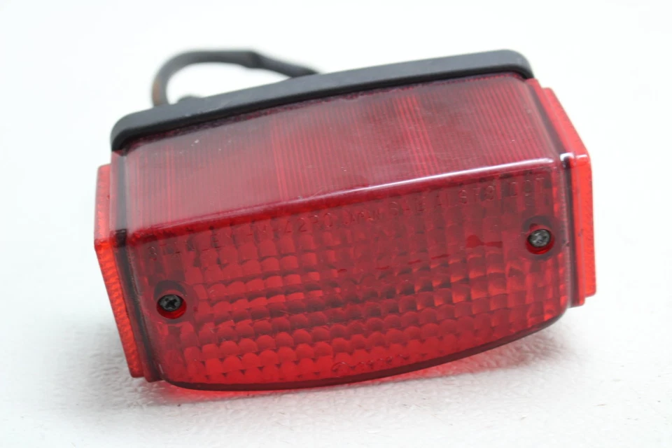 Luz de freno trasera Honda Magna 750 Vf750C 1994-2003 Foto 3 de 4