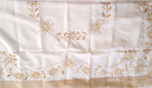 Tovaglia Poinsettia reversibile ricamata oro 49" mq angoli nappa nuova - Foto 2 di 6