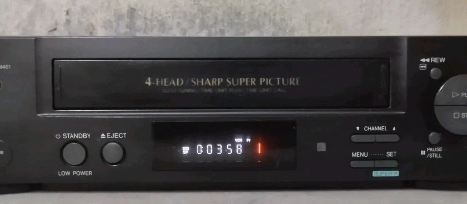 SHARP VIDEOREGISTRATORE VHS 4 TESTINE CON TELECOMANDO ORIGINALE  - Immagine 3 di 4