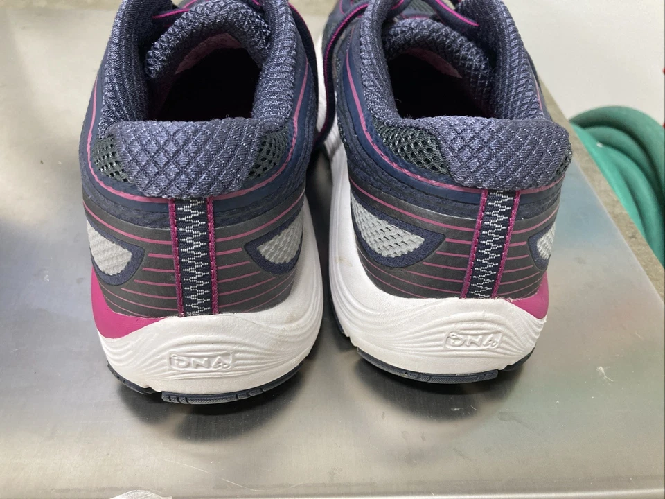 Brooks Dyad Women's Ombre Blue/Fuchsia Running Shoes Sz 10 Athletic Sneaker - Image 3 of 4